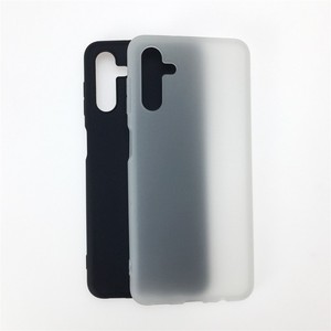 Fabricant de gros étuis en TPU mat souple givré couverture arrière étui de téléphone portable en silicone pour Samsung Galaxy <span class=keywords><strong>A13</strong></span> 5G <span class=keywords><strong>noir</strong></span> - Product Image 1