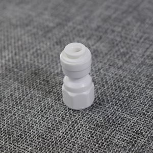 Conector Rápido 1044N con Rosca Interna a Conexión de 2 Puntos para Purificador de Agua, Accesorio de Conexión para Tubería de PE - Product Image 1