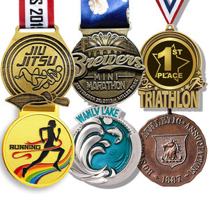 Fabricante personalizado aleación de zinc Metal oro plata bronce diseño de premio Medalla personalizada con cinta medallas religiosas católicas - Product Image 5