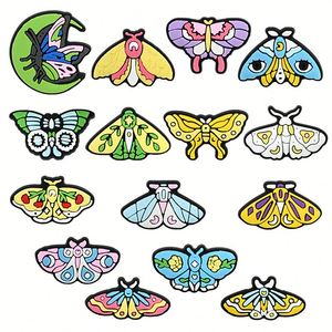 Decoración de zapatos personalizada suave de goma de Pvc dibujos animados belleza polilla zapatos encantos para mujer niños - Product Image 3