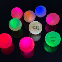 Faible MOQ pour la vente en gros – Balles de golf LED personnalisées lumineuses, longue durée, pour l'entraînement nocturne et le divertissement
