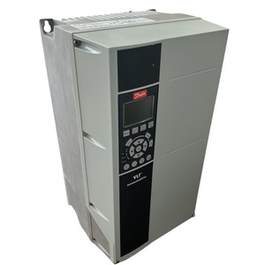 Convertidor de Frecuencia de Accionamiento Automático Original Nuevo 131B1979 FC-302P3K0T5E55H1XGXXXXSXXXXAXBXCXXXXDX 3 kW 4HP - Product Image 2