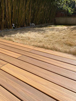Chine Usine Maison Conteneur Dédié Extérieur PVC Revêtement de Sol Composite Terrasse Plancher en Bois Ingénierie Terrasse Composite