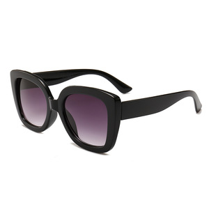 Vidrio listo para enviar <span class=keywords><strong>en</strong></span> <span class=keywords><strong>stock</strong></span> nueva llegada colorido señoras fuera UV400 lentes de gran tamaño marco cuadrado gafas de sol - Product Image 6