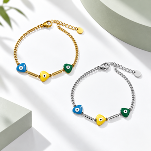 Bracelet à breloques œil tricolore en acier inoxydable avec émail, placage sous vide or 18 carats, variantes or et argent - Product Image 1