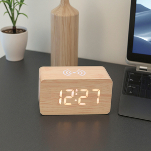Reloj de Escritorio LED Digital Inteligente Moderno con Carga USB, Alarma Eléctrica y Movimiento Electrónico para Oficina o Sala de Estar - Product Image 3