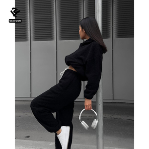 Ensemble survêtement en molleton polaire sherpa à deux pièces avec logo personnalisé, veste zippée surdimensionnée et pantalon de survêtement, vêtements d'hiver pour femmes - Product Image 3