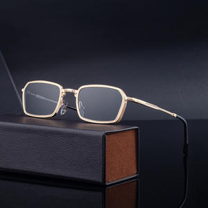 Lunettes de soleil carrées KSL-98494 pour hommes, protection UV400, monture légère en plastique et métal, pare-soleil classe 2, branches noires en alliage de zinc à ressort - Product Image 4