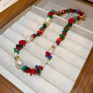 Vente en gros de collier de perles de coquillage de pierres précieuses naturelles Personnalité de la mode Chaîne de clavicule Collection de colliers de perles de fête du Nigeria