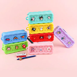 Porte-monnaie en silicone grande capacité Gangru <span class=keywords><strong>pour</strong></span> filles - Portefeuille étanche à chaîne avec breloques de dessins animés et fleurs <span class=keywords><strong>pour</strong></span> chaussures, écologique - Product Image 2