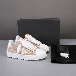 Chaussures de créateur tendance, basses, confortables et respirantes en toile, chaussures de sport classiques respirantes noires pour hommes et femmes - Product Image 4