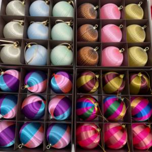 我公司既是制造商，又是贸易商，为节日提供高品质产品，并提供基于设计的定制服务。 - Product Image 3