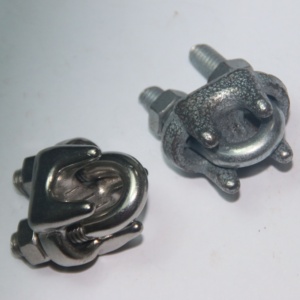Abrazaderas en U de Acero Negro, Diámetro de la Tapa de 12 mm, Clase 8.8 Métrica, Herrajes Roscados Estándar - Product Image 3