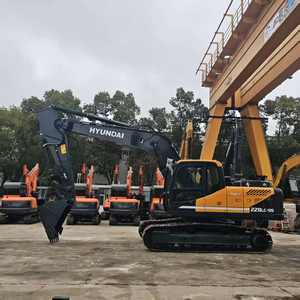 Excavatrice d'occasion HYUNDAI R220LC-9S, 22 tonnes, d'origine coréenne, d'occasion, avec moteur et pompe |   Garantie 1 an En stock - Product Image 2