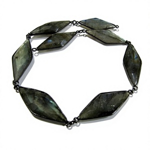 Chaîne connectrice en labradorite naturelle, forme marquise fantaisie, taille 14x34mm, découpe laser, briolette - Product Image 1