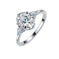 Bague populaire en argent S925 avec moissanite, design de luxe léger à trois pierres, coupe en forme de poire et design de niche
