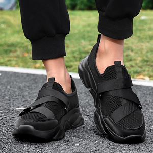 Ideales para salidas urbanas diarias, zapatillas deportivas con cierre de correa, suela gruesa, transpirables, para hombre, sin cordones. - Product Image 4