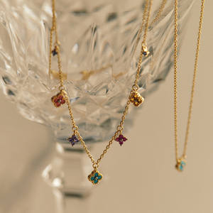 Collier mini en argent pur S925 pour femmes, élégant, couleur française, pierre précieuse, luxe, léger, design fleur à quatre feuilles, tendance, superposé - Product Image 4