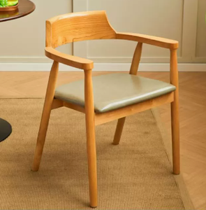 เก้าอี้สไตล์สแกนดิเนเวียน โครงสร้างแบบมอร์ติสแอนด์เทนนอน เก้าอี้นั่งทานอาหารมีพนักพิง หุ้มด้วย PU  โครงไม้ - Product Image 3