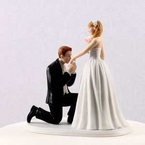 <strong>Wedding</strong> <strong>Gift</strong> Resin <strong>Bride</strong> and Groom Couple Cake Topper with Customized Size and OEM/ODM Design - Product Image 2