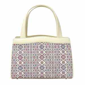 Bolso de mano de cuero de vaca blanco de lujo para mujer con patrones elegantes Hermoso diseño refinado para todas las estaciones - Product Image 2