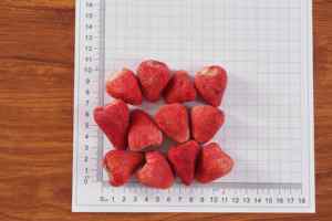 하이 퀄리티 동결 말린 전체 딸기 벌크 설탕없는 간식 포장 - Product Image 3