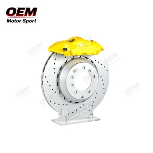 Kit de Frenos Grandes OEM MOTOR SPORT Amarillo de 10 y 4 Pistones para Mejora de Caliper de Hierro Fundido de una Pieza con 1 Año de Garantía - Product Image 2