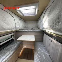 Camionnette de luxe Camping-car Camping en plein air Caravane RV Camping-car