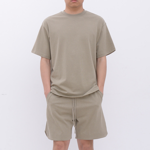 Completo Estivo da Uomo in Tinta Unita, T-shirt a Maniche Corte e Pantaloncini, Set Due Pezzi Leggero, Abbigliamento Personalizzato Africano - Product Image 2