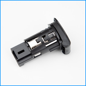 253312923R 12V ช่องเสียบไฟรถยนต์แบบผสมสำหรับรถยนต์ Renault Nissan - Product Image 5