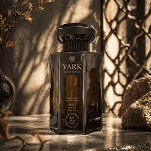 Flacon de parfum en verre à facettes de luxe avec bouchon doré et pulvérisateur, 30 ml, 50 ml, 100 ml, élégance du Moyen-Orient - Product Image 3