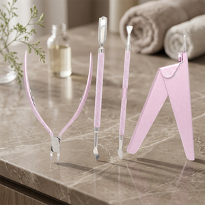 Kit de manucure professionnel 4-en-1 en acier inoxydable rose pour salon et soins personnels – Coupe-ongles et repousse-cuticules - Product Image 4