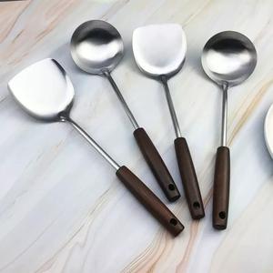 Espátula para wok de acero inoxidable engrosado, espátula para freír, cuchara para sopa, cuchara ranurada, utensilios de cocina para el hogar, utensilios para wok de chef - Product Image 1