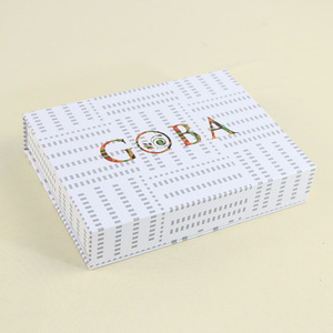 Luxury Folding Gift <b>Box</b> Classic White Large Magnetic Presentation Gift <b>Hamper</b> <b>Box</b> <b>for</b> Packing - Product Image 3