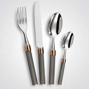 Juego de cubiertos moderno de acero inoxidable con mangos grises y detalles dorados, apto para lavavajillas, vajilla para bodas - Product Image 1
