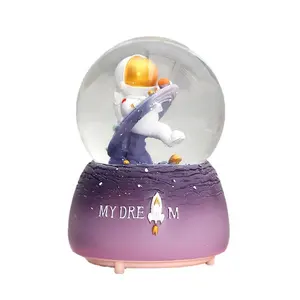 wholesale musical christmas snow globe customized resin snow globe with music