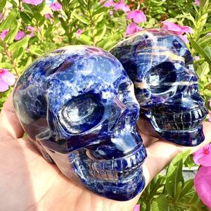Calavera de Sodalita Azul Tallada en Cristal Natural Ecológico al por Mayor con Forma Irregular para Decoración del Hogar - Product Image 5