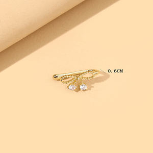 K001 Vente chaude, manchette de <span class=keywords><strong>nez</strong></span> fantaisie en zircon doré, réglable, <span class=keywords><strong>pince</strong></span> à <span class=keywords><strong>nez</strong></span> en forme de nœud, anneau de <span class=keywords><strong>nez</strong></span> sans perçage pour femmes - Product Image 2