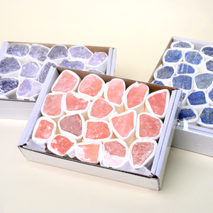 Caja de Regalo de Piedras en Bruto de Cristal Natural al por Mayor, Caja de Piedras Crudas de Amatista y Cuarzo Rosa para Regalos de Festivales - Product Image 3