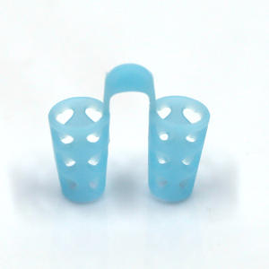 <span class=keywords><strong>Anti</strong></span> <span class=keywords><strong>ronflement</strong></span> nez pince de couchage silice souple arrêter le <span class=keywords><strong>ronflement</strong></span> dispositif <span class=keywords><strong>nuit</strong></span> sommeil nez <span class=keywords><strong>Anti</strong></span> <span class=keywords><strong>ronflement</strong></span> nez évents - Product Image 5