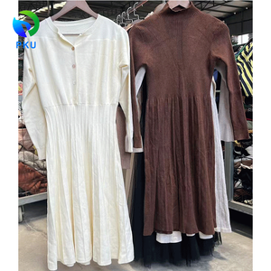 Abiti da <span class=keywords><strong>donna</strong></span> e maglioni in poliestere/cotone PKU all'ingrosso <span class=keywords><strong>abbigliamento</strong></span> usato <span class=keywords><strong>Online</strong></span> - Product Image 3