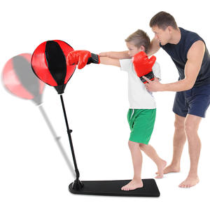 Ensemble de ballon de frappe réglable Yuglow <span class=keywords><strong>pour</strong></span> enfants avec gants de boxe et pédale, jouet d'entraînement de fitness et anti-stress - Product Image 1