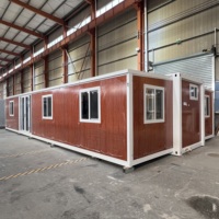 Maison modulaire extensible en acier de 20 pieds avec panneaux sandwich en bois pour villa, parc, chambre, salon, ferme