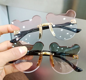 Lunettes de soleil pour enfants lunettes de soleil mode bébé lunettes de soleil yeux femme garçons mignon dessin animé jouets enfants bébé ours lunettes de soleil - Product Image 1