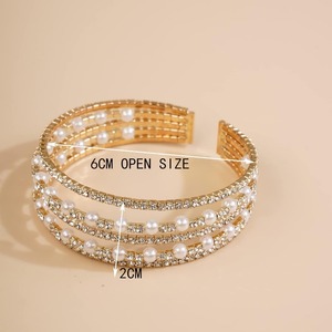 Fausse Perle <span class=keywords><strong>Bracelet</strong></span> Stretch Tennis Chaîne Strass Bande Réglable Manchette <span class=keywords><strong>Bracelet</strong></span> Élastique Multi Rangée Layered Glitter Bracelets - Product Image 3