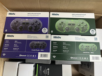 Manette sans fil 8Bitdo SN30 Pro avec bouton Turbo, gyroscope six axes, moteur de vibration, compatible Mac, iOS, Android