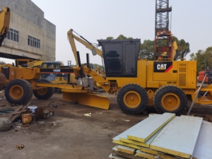 รถเกรดเดอร์ CAT 140H พร้อมใบมีดดันดินและริปเปอร์ เครื่องจักรปรับระดับพื้นที่ที่มีประสิทธิภาพเสถียรสำหรับขายต่างประเทศ - Product Image 5