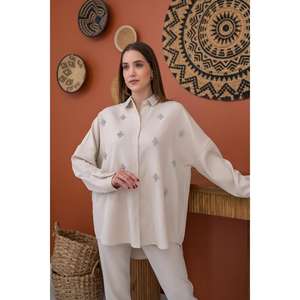Conjunto de Camisa Beige para Mujer, Manga Larga, Corduroy, Adornado con Pedrería, Ropa Casual - Product Image 2