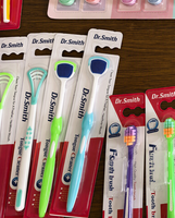 Nettoyeur de langue en silicone souple, grattoir de haute qualité avec revêtement plastique coloré, brosse de nettoyage