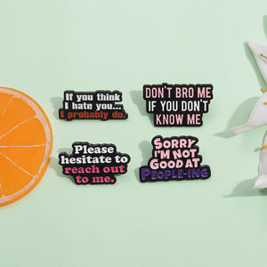 Pin esmaltado con letras en inglés, insignia del alfabeto de dibujos animados, caja de diálogo creativa, broche, Pin de solapa, accesorios de joyería, regalo para amigos - Product Image 2